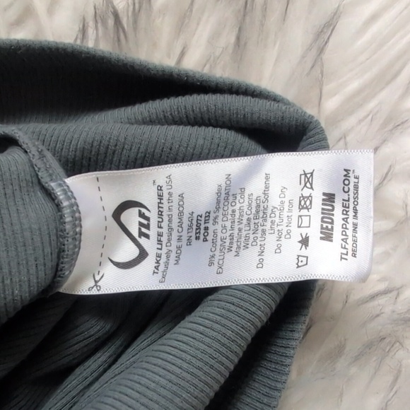 TLF Essential Ribbed Tank Top Medium - Picture 6 of 7